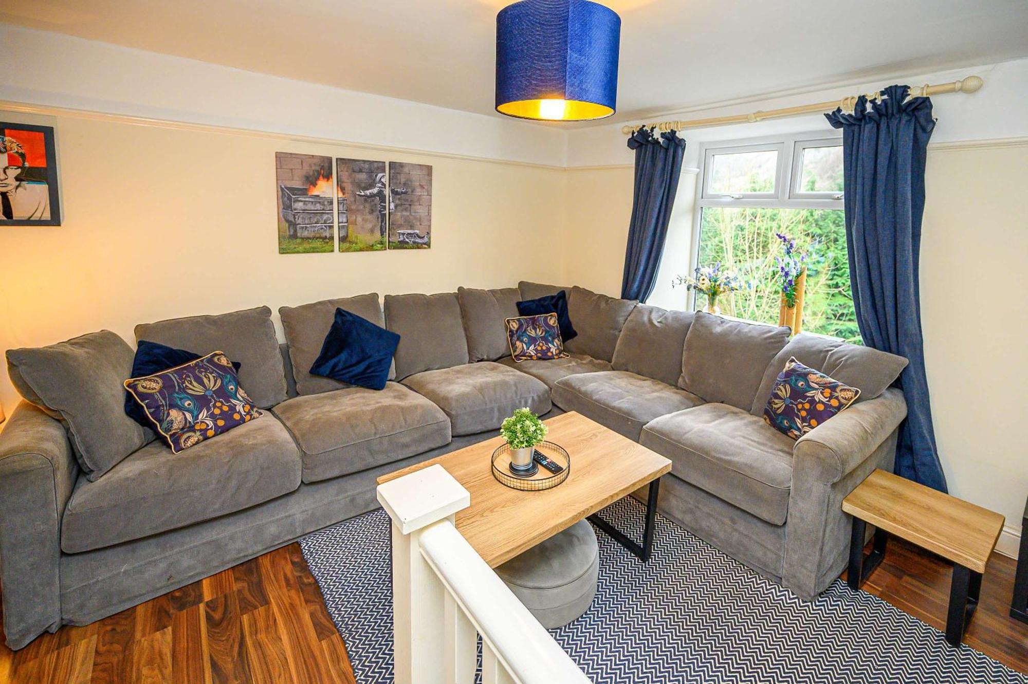 Llareggub Amazing House In Afan Forest With Breath-Taking Views By Staystaycations Port Talbot Kültér fotó
