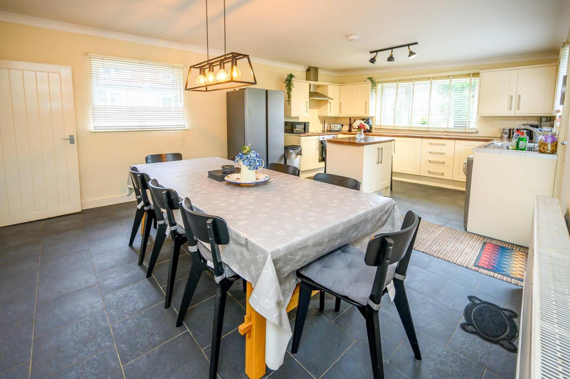 Llareggub Amazing House In Afan Forest With Breath-Taking Views By Staystaycations Port Talbot Kültér fotó